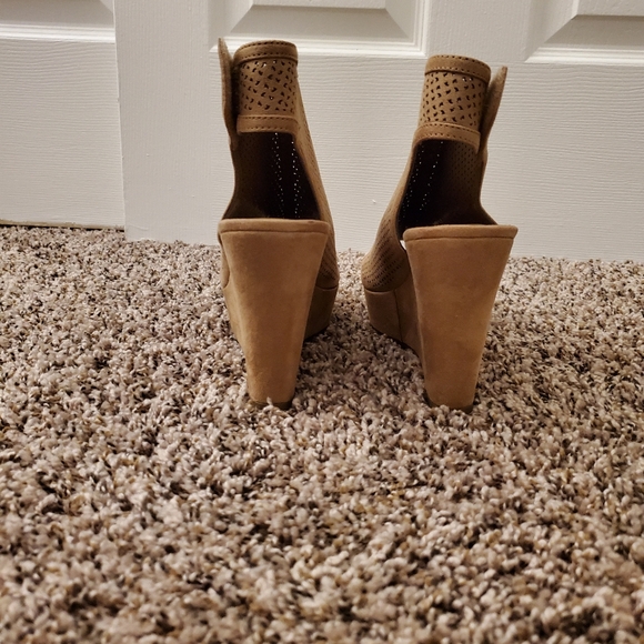 Tan Suede Wedge Heels - Picture 2 of 6